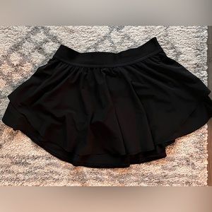 Lululemon Black Court Rival High Rise Skirt